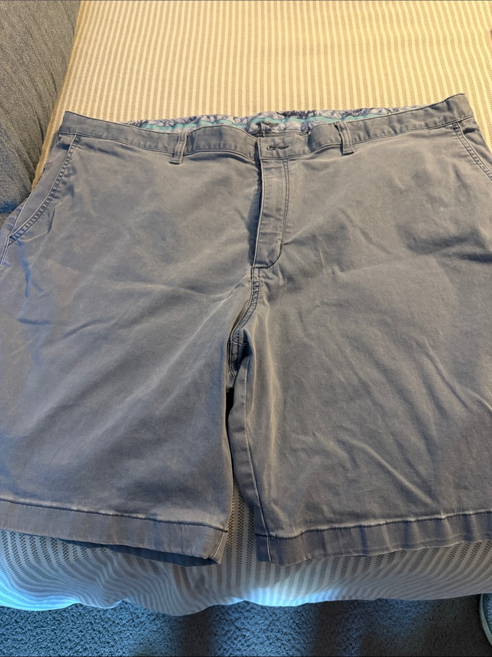 Mens Tommy Bahama Boracay Blue Flat Front Men's Shorts 44 x 10